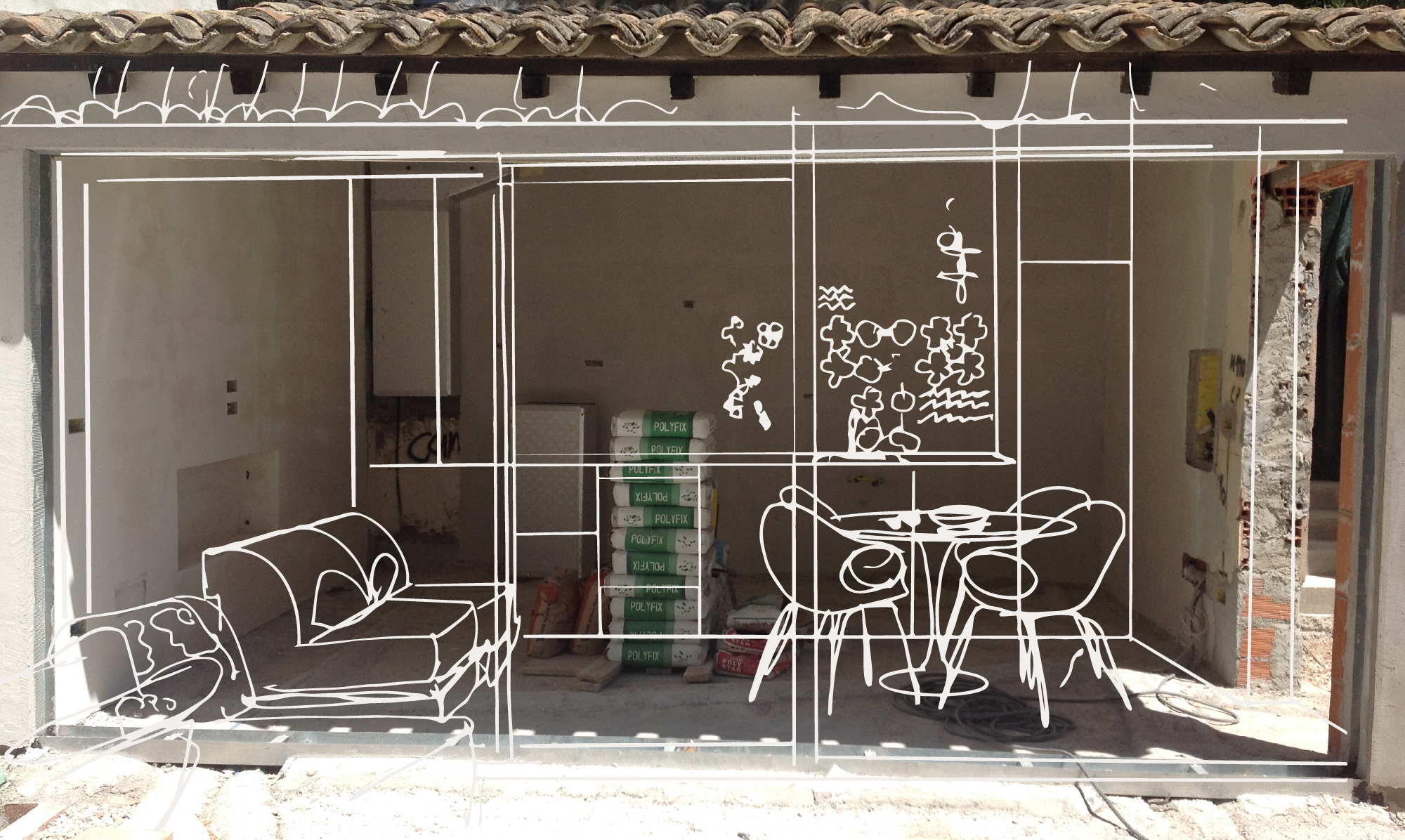 Vista del cantiere con grande apertura vetrata e disegno progettuale sovrapposto per l’arredo interno ed esterno del bastidon.